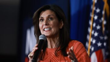 Nikki Haley suggère qu'elle ne soutiendra pas Trump, mais elle est une républicaine sans vergogne, alors qui sait