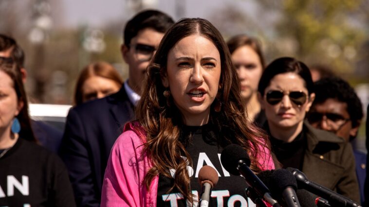 Ron DeSantis vient de se battre avec l'un de ses plus grands fans