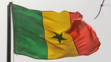 cc Bajpaiabhinav, modified, https://commons.wikimedia.org/wiki/File:Senegal_Flag.jpg