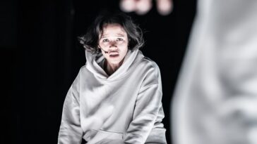 Sous les projecteurs, Taylor Russell prospère