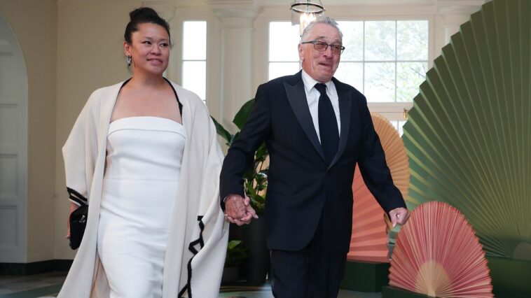 Robert De Niro et Tiffany Chen organisent un dîner d'État à la Maison Blanche Robert De Niro et Tiffany Chen organisent un dîner d'État à la Maison Blanche