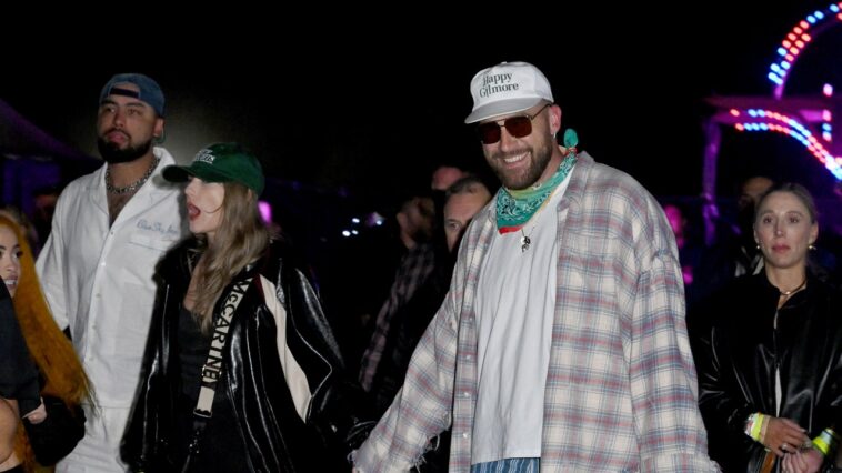 Taylor Swift et Travis Kelce échangent des sushis contre des chansons