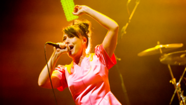 Kathleen Hanna se bat toujours pour une révolution