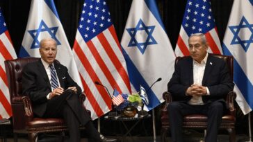 Biden dit à Netanyahu de s'abstenir de toute attaque offensive après les frappes iraniennes : rapport