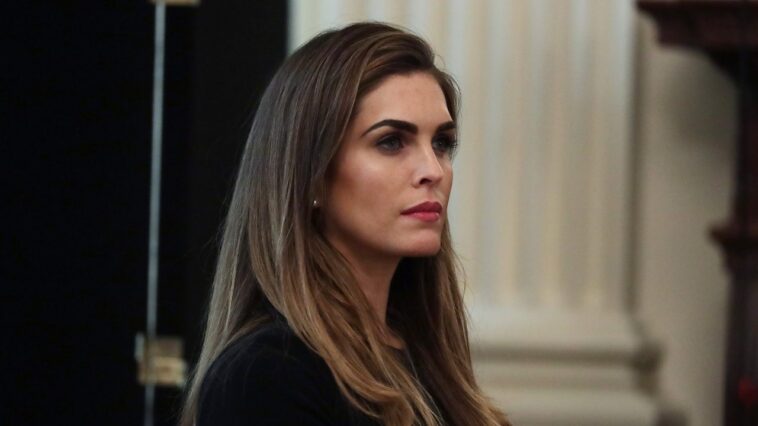 Hope Hicks devrait dire au jury tout ce qu'elle sait sur l'accord Hush Money de Trump : rapport