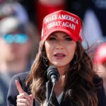 Enfermez vos chiots : Trump nomme Kristi Noem secrétaire à la Sécurité intérieure Kristi Noem, la tueuse de chiots, ne sera probablement pas la vice-présidente de Donald Trump