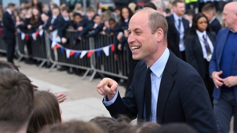 Le prince William partage une blague toc-toc qu'il a apprise de la princesse Charlotte