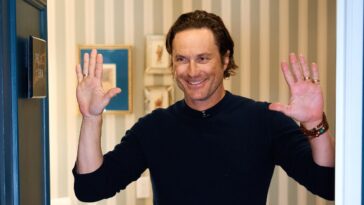 Oliver Hudson admet qu'il a trompé sa femme avant de se marier, mais qu'il ne s'est jamais fait prendre