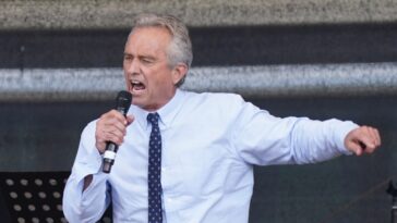 RFK Jr. fait face à des réactions négatives de la part de groupes environnementaux et d'anciens collègues