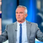 RFK Jr. fait une danse fatiguée vers le 6 janvier