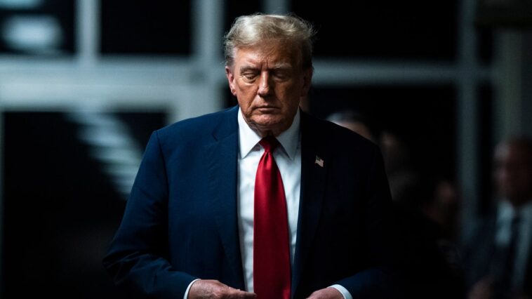 « Sa tête ne cesse de baisser » : Donald Trump s’est endormi au premier jour de son procès Hush Money