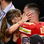 Taylor Swift partage la vidéo de Travis Kelce Kiss