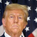 Trump dit qu’il envisage de témoigner au procès de New York et qualifie la sélection du jury de « chance en grande partie »