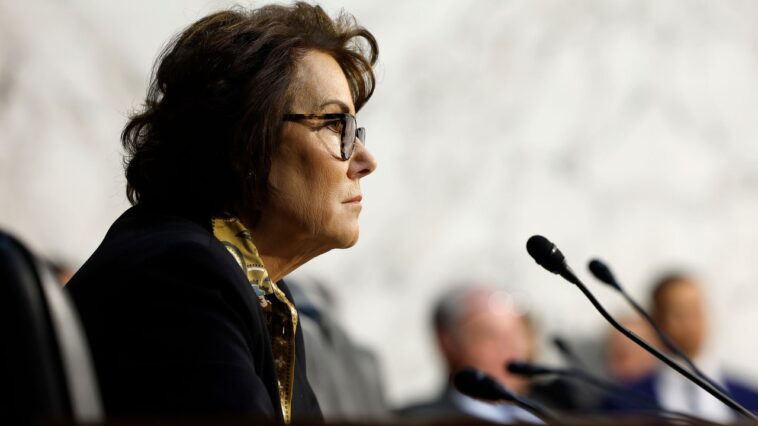 « Elle va être liée à Biden dans chaque publicité » : dans la lutte pour la réélection de Jacky Rosen au Nevada