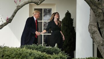 Hope Hicks prend la parole et fait la queue lors du procès Hush Money de Trump