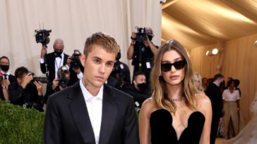 Justin Bieber livre une photo de Hailey Bieber Baby Bump