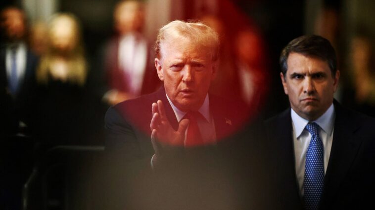 Les procureurs ont eu deux derniers mots pour le jury Trump : Stormy Daniels