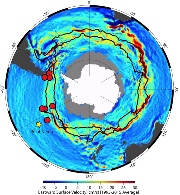 Menace cachée de l'Antarctique : le débit d'eau le plus puissant au monde s'accélère et cela pourrait avoir des conséquences désastreuses Fresh Sediment Cores Aboard the Drill Ship JOIDES Resolution