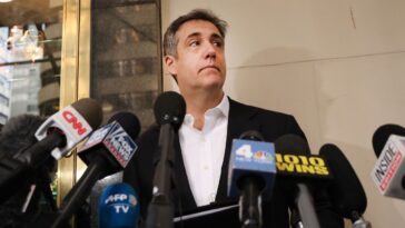 Michael Cohen, témoin vedette de Trump contre Trump, dit qu'il envisage sérieusement de se présenter au Congrès