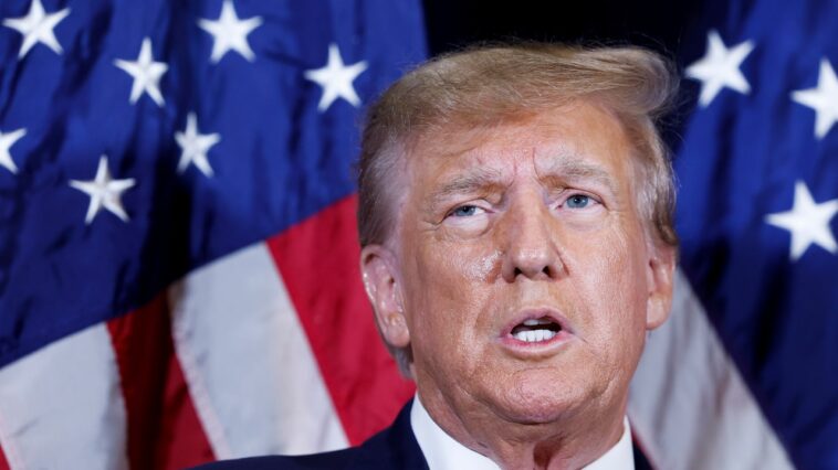 Trump est à nouveau menacé d'une peine de prison pour avoir à nouveau violé l'ordre de bâillon