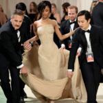 Tyla et sa robe Balmain Sand ont dû être portées sur les marches du Met Gala 2024 Tyla et sa robe Balmain Sand ont dû être portées sur les marches du Met Gala 2024
