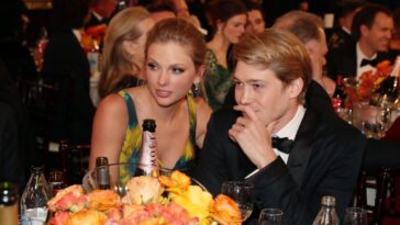 L'ancien de Taylor Swift, Joe Alwyn, se prononce sur le département des poètes torturés