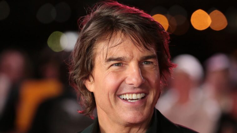Tom Cruise danse et sourit au Taylor Swift Eras Tour Show à Londres