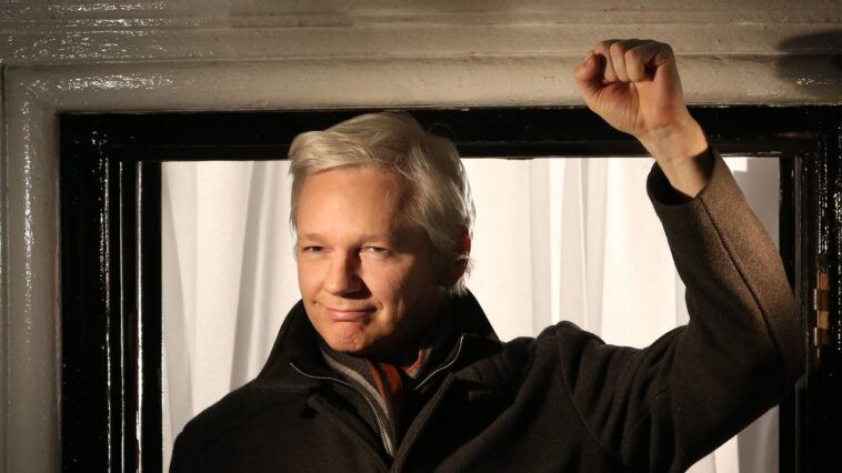 Julian Assange, fondateur glorifié et vilipendé de WikiLeaks, va être libéré