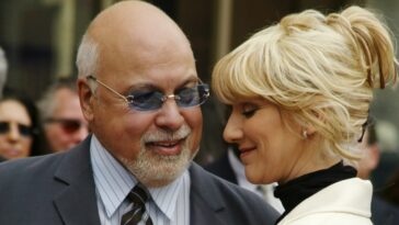 Céline Dion se considère « toujours mariée » près d'une décennie après la mort de son mari René Angélil
