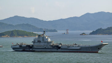 cc Baycrest, modified, https://en.wikipedia.org/wiki/Chinese_aircraft_carrier_Liaoning#/media/File:Aircraft_Carrier_Liaoning_CV-16.jpg