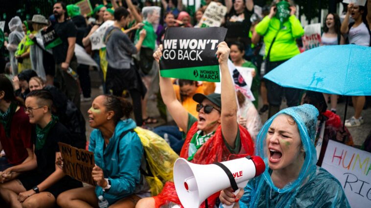 La Cour suprême de l'Iowa confirme l'interdiction de l'avortement pendant six semaines et rejette la constitutionnalité de l'accès aux soins de reproduction