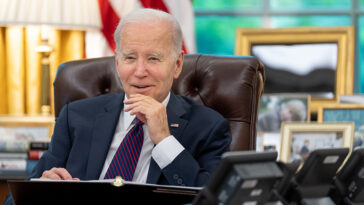 cc The White House, modified, https://www.flickr.com/photos/whitehouse/52903699890