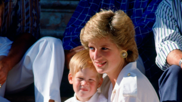 Le prince Harry parle d'avoir réalisé que la princesse Diana aurait voulu qu'il soit heureux