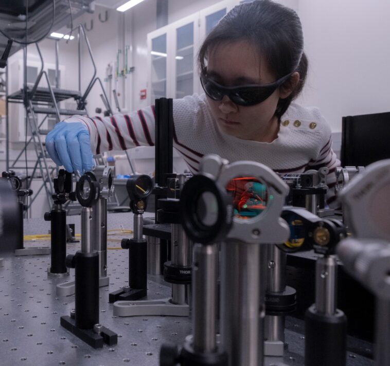 Les scientifiques parviennent à augmenter l'énergie d'un million de fois dans les antennes optiques en diamant Les scientifiques parviennent à augmenter l'énergie d'un million de fois dans les antennes optiques en diamant