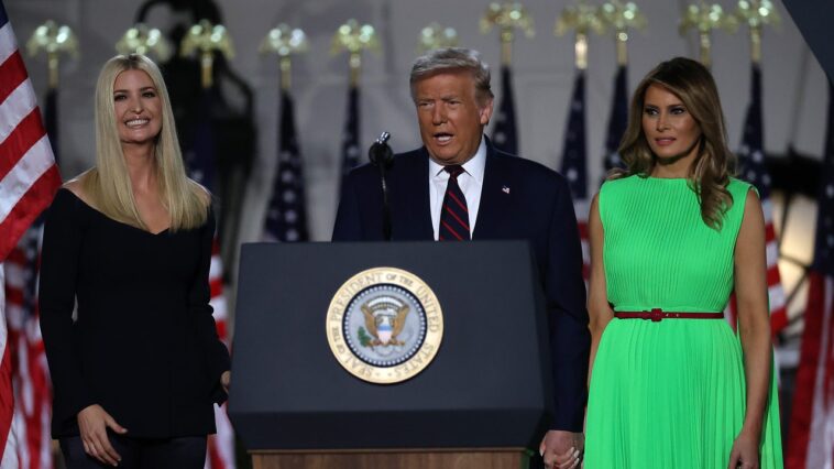 Melania et Ivanka Trump se rapprocheraient suite à la condamnation pénale de l'ex-président Melania et Ivanka Trump se rapprocheraient suite à la condamnation pénale de l'ex-président