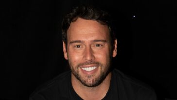 Scooter Braun quitte enfin son emploi au lycée