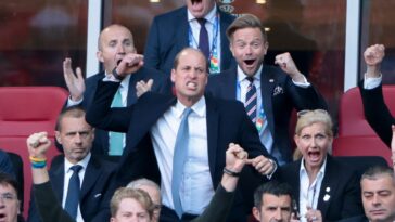 Le prince William se déchaîne lors d'un match de championnat d'Europe de football en Allemagne