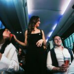 Vous cherchez l'amour dans les Hamptons ? Achetez un billet de 275 $ pour le bus de luxe.