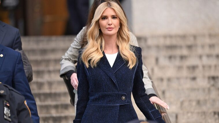 Alors que les perspectives de Donald Trump s'envolent, Ivanka fait son retour sur la scène nationale Alors que les perspectives de Donald Trump s'envolent, Ivanka fait son retour sur la scène nationale