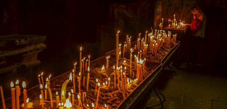 Au-delà du revanchisme religieux russe et arménien cc Ralf Steinberger, modified, https://flickr.com/photos/ralf-steinberger/32218223072/in/photolist-R61PfG-6rVafL-a5suBB-LJVBLu-ab4joX-M4pYjk-jXJAeg-48r82e-LYcfZ2-5szitZ-5sDEUU-8y1nQP-8ZpTmQ-X6nNGL-2psFXaT-2owBtGq-2dSfeeu-e7WKhE-SNxVwj-2owGbBb-e7Rabe-2owBDAJ-ahZRdG-2oA7JVr-e7R4d2-e7RchV-e7ReRX-e7Rghv-2oA5pej-7zz4E8-e7RbMK-hsPWVZ-e7WGx5-2owGCz3-e7WGe7-e7WPjQ-e7WVtW-hsNsX4-Lf1nqo-e7RbZv-LJVEUU-e7WSNw-e7WJr7-e7R6iv-e7R3gc-e7RfDe-5kZtkW-JeiSj2-e7RaUc-hsM9bF