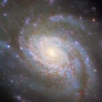 Comment Hubble voit à travers la poussière cosmique pour cartographier les galaxies SciTechDaily