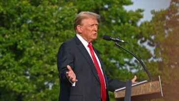 Donald Trump célèbre l'indépendance américaine en dénigrant Joe Biden et Kamala Harris