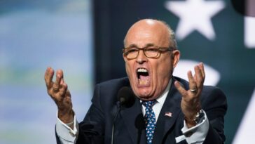 La carrière prometteuse de Rudy Giuliani est écourtée par sa radiation du barreau de New York
