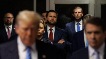 Le sénateur JD Vance, faisant écho à Donald Trump, affirme qu'il est favorable aux pilules abortives