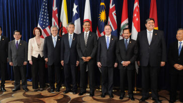 cc Gobierno de Chile, modified; Leaders of the now-defunct TPP agreement; https://commons.wikimedia.org/w/index.php?title=Special:Search&limit=500&offset=0&ns0=1&ns6=1&ns12=1&ns14=1&ns100=1&ns106=1&sort=last_edit_desc&search=trans-pacific+partnership+filetype%3Abitmap&sort=last_edit_desc&advancedSearch-current={%22fields%22:{%22filetype%22:%22bitmap%22}}#/media/File:Leaders_of_TPP_member_states.jpg