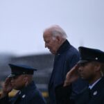 Biden a abandonné parce que « la chose la plus importante » est « nous devons vaincre Trump » : CBS News