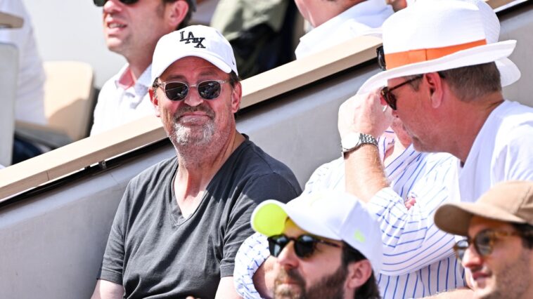 L'assistant de Matthew Perry a été injustement désigné comme bouc émissaire, selon un ancien collaborateur d'Harvey Weinstein