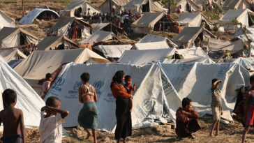 cc DFID - UK Department for International Development - Emergency food, drinking water and shelter to help people displaced in Rakhine State, western Burma., modified,