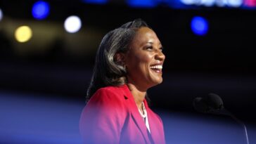 Laphonza Butler parle de son combat pour Kamala Harris, de son expérience avec JD Vance et de la menace d’un second mandat de Trump