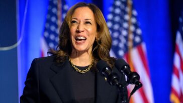 Vous souhaitez acheter une sculpture de Jeff Koons de 7,5 mètres au profit de Kamala Harris ? Saisissez votre chance.